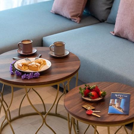 Blue Ark Boho Stay At Acropolis Athen Eksteriør billede